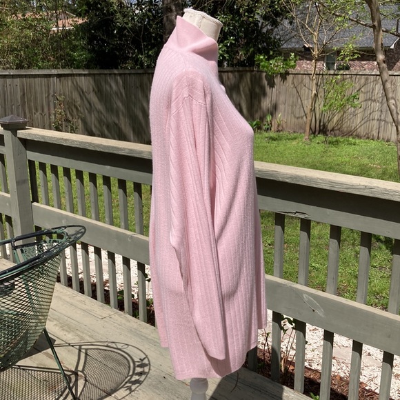 EUC Vintage Sweater - Picture 3 of 16